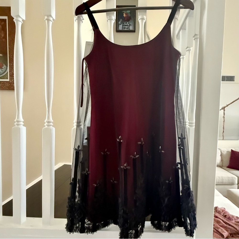 Bartley Mischka Cocktail Dress NWT Size 4 Elegant Burgundy and Black Dress